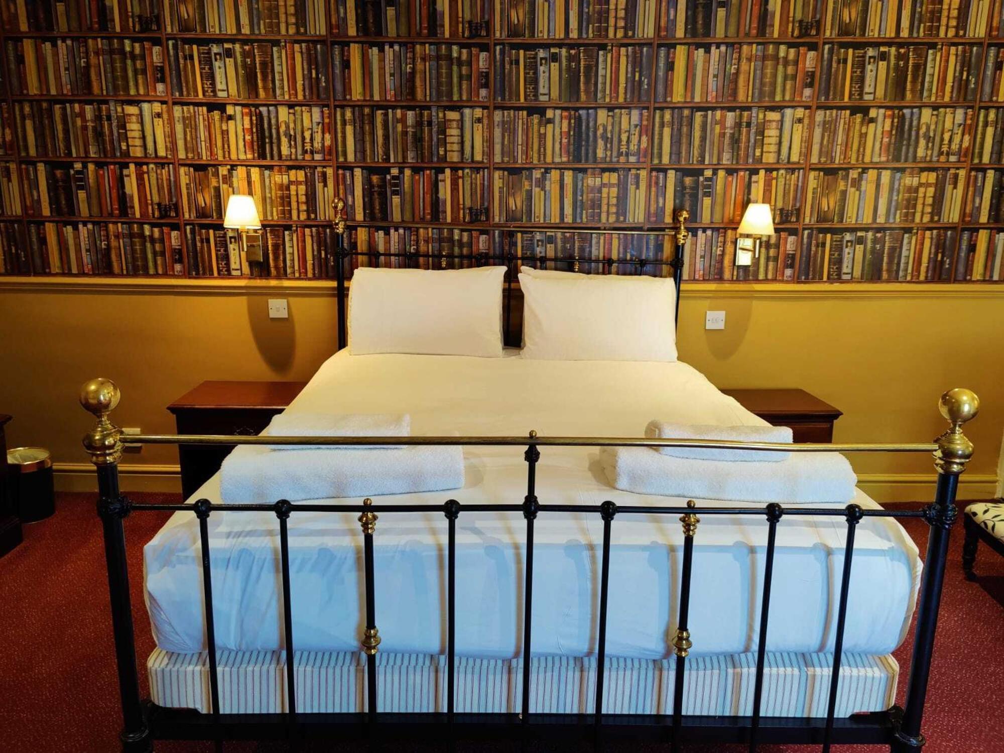 The Crown Hotel Framlingham Oda fotoğraf